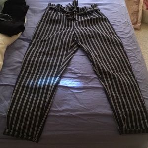 super cute striped pants!! TAG STILL ON NEVER WORN